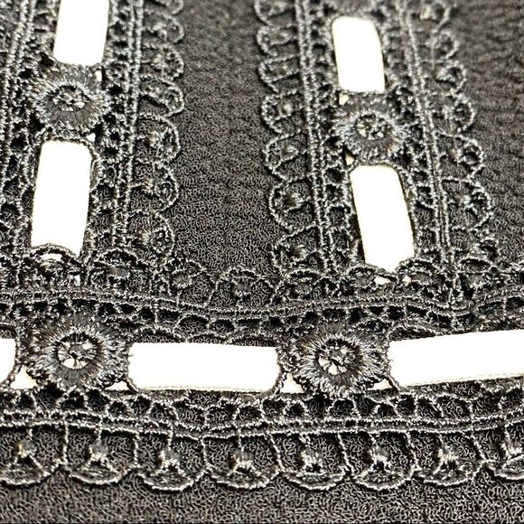 Karl Lagerfeld black with white trim V-neck bell sleeve dress size 2 - Picture 16 of 16